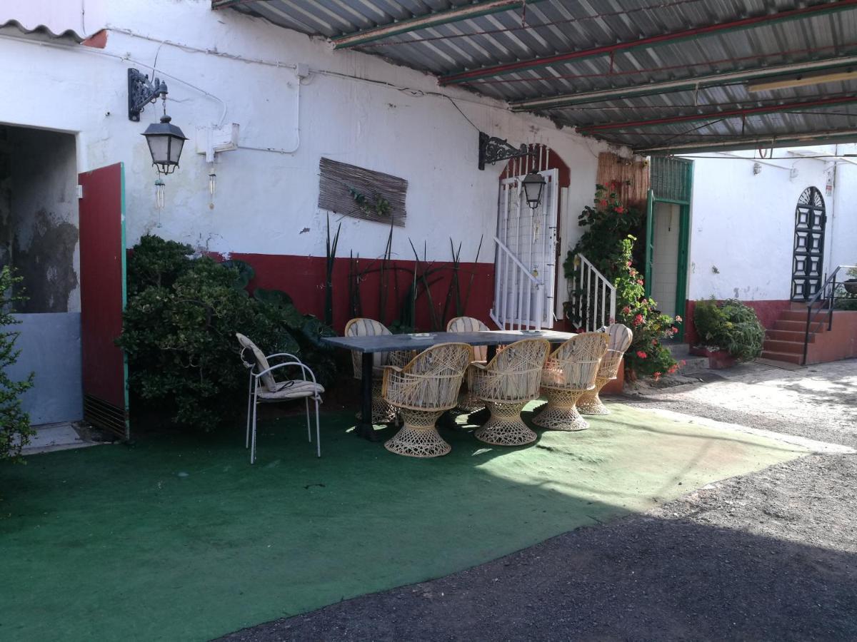 Residencia Los Conejos - Bike & Motorbike Las Palmas Buitenkant foto