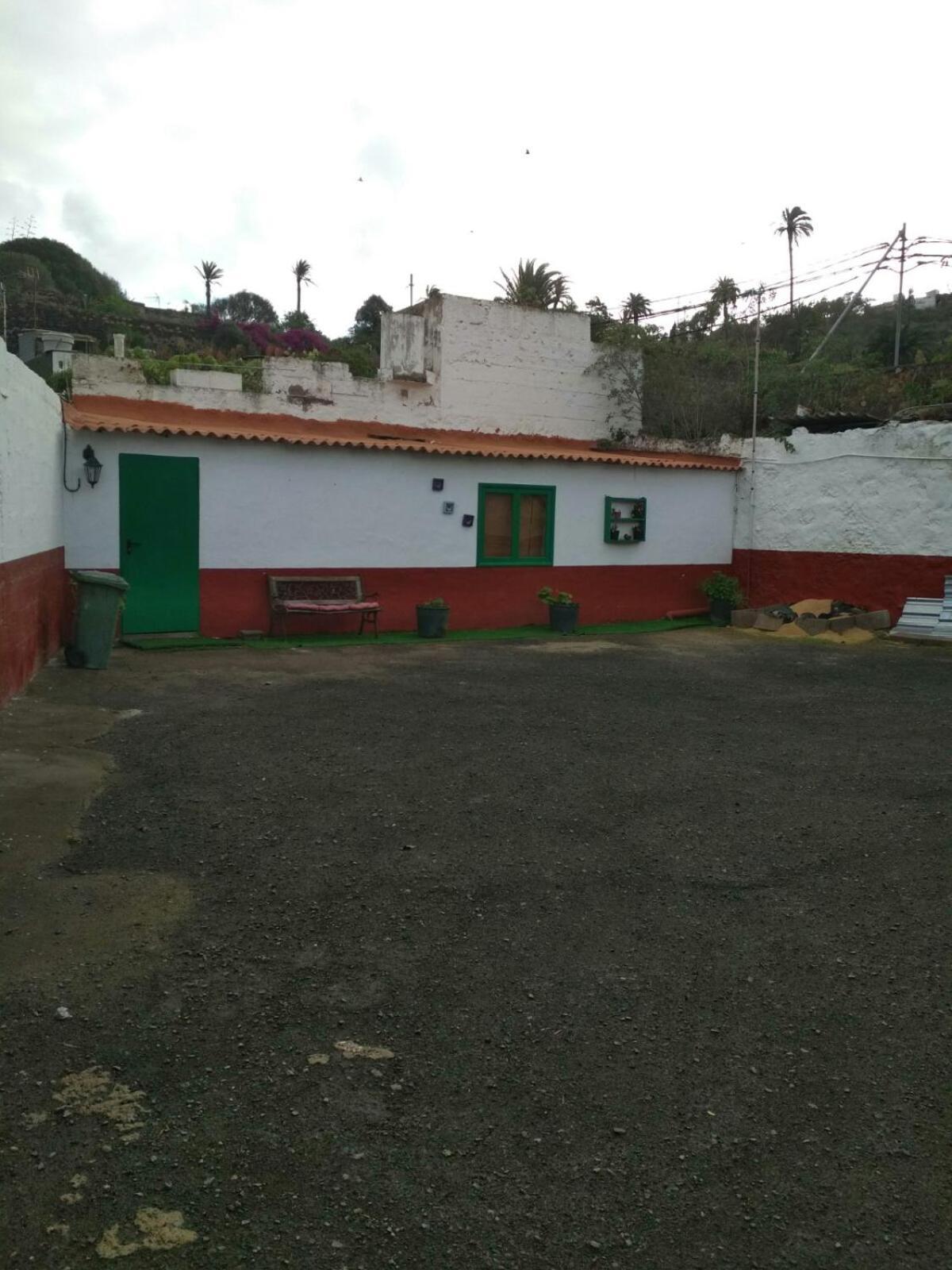 Residencia Los Conejos - Bike & Motorbike Las Palmas Buitenkant foto