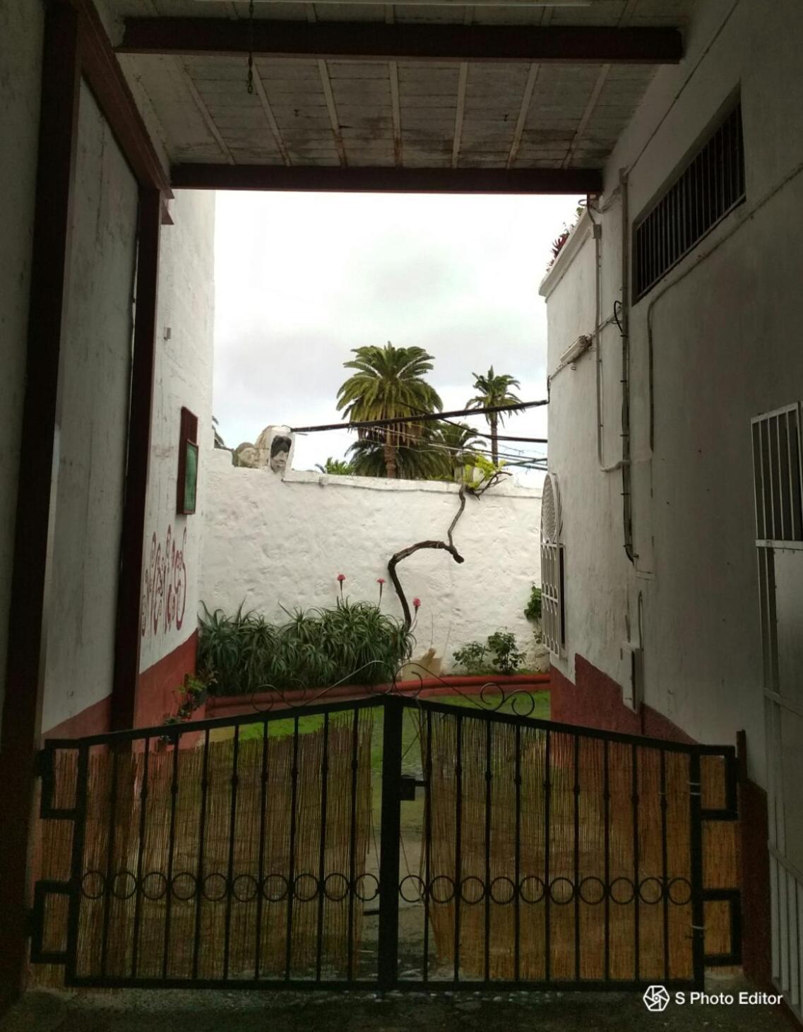 Residencia Los Conejos - Bike & Motorbike Las Palmas Buitenkant foto