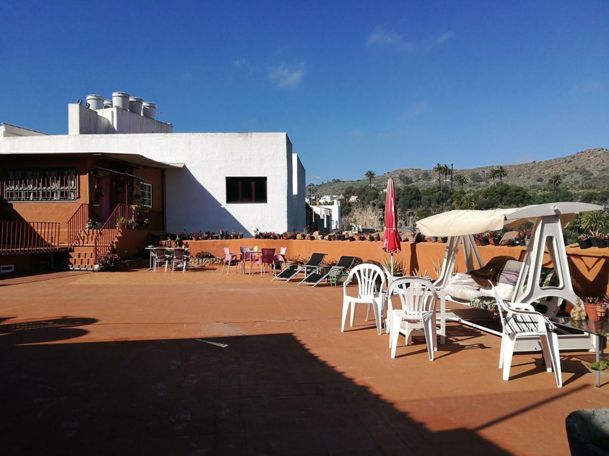 Residencia Los Conejos - Bike & Motorbike Las Palmas Buitenkant foto
