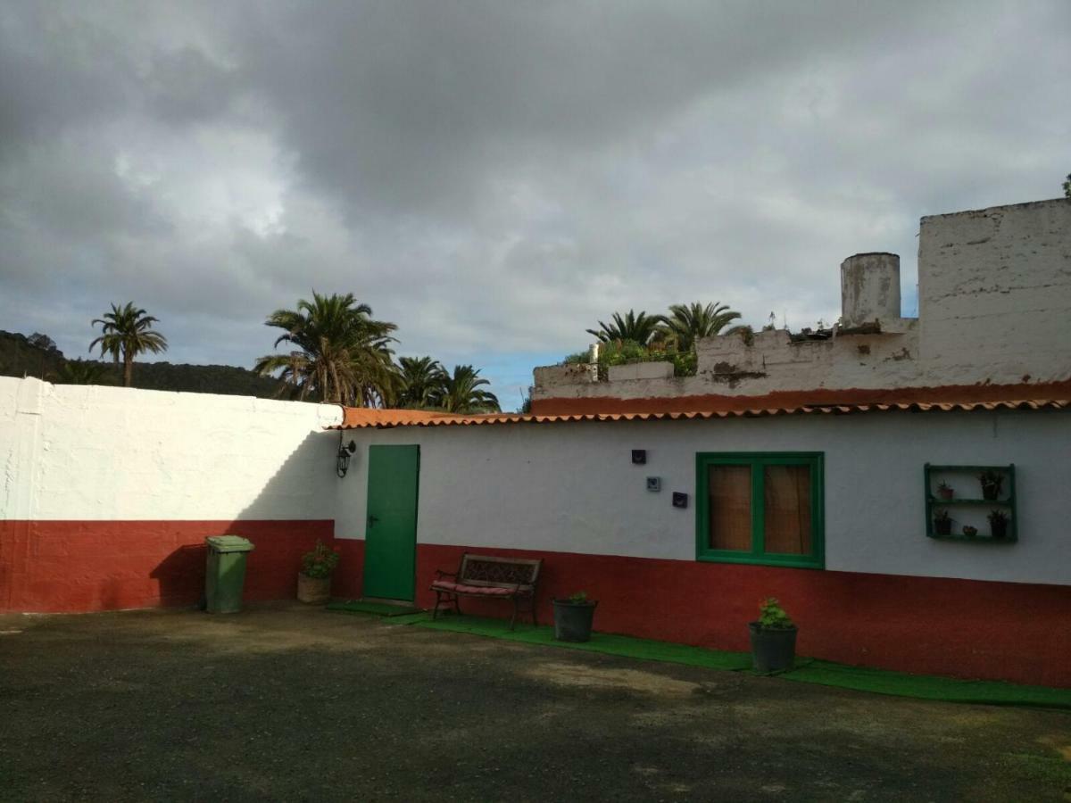 Residencia Los Conejos - Bike & Motorbike Las Palmas Buitenkant foto