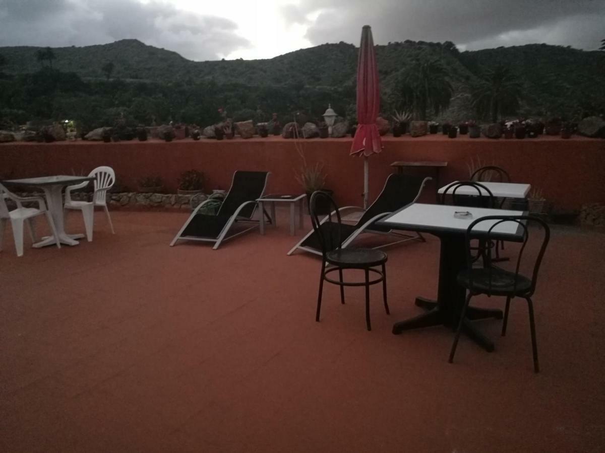 Residencia Los Conejos - Bike & Motorbike Las Palmas Buitenkant foto