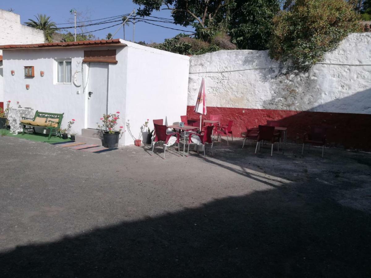 Residencia Los Conejos - Bike & Motorbike Las Palmas Buitenkant foto
