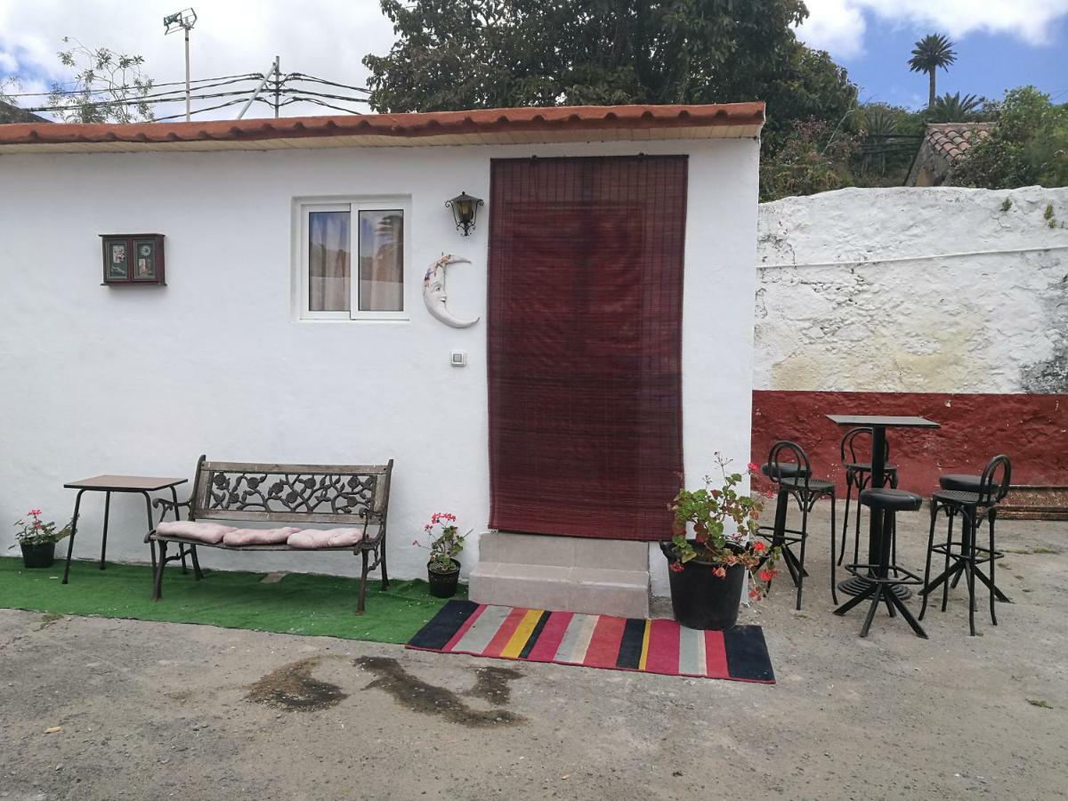 Residencia Los Conejos - Bike & Motorbike Las Palmas Buitenkant foto