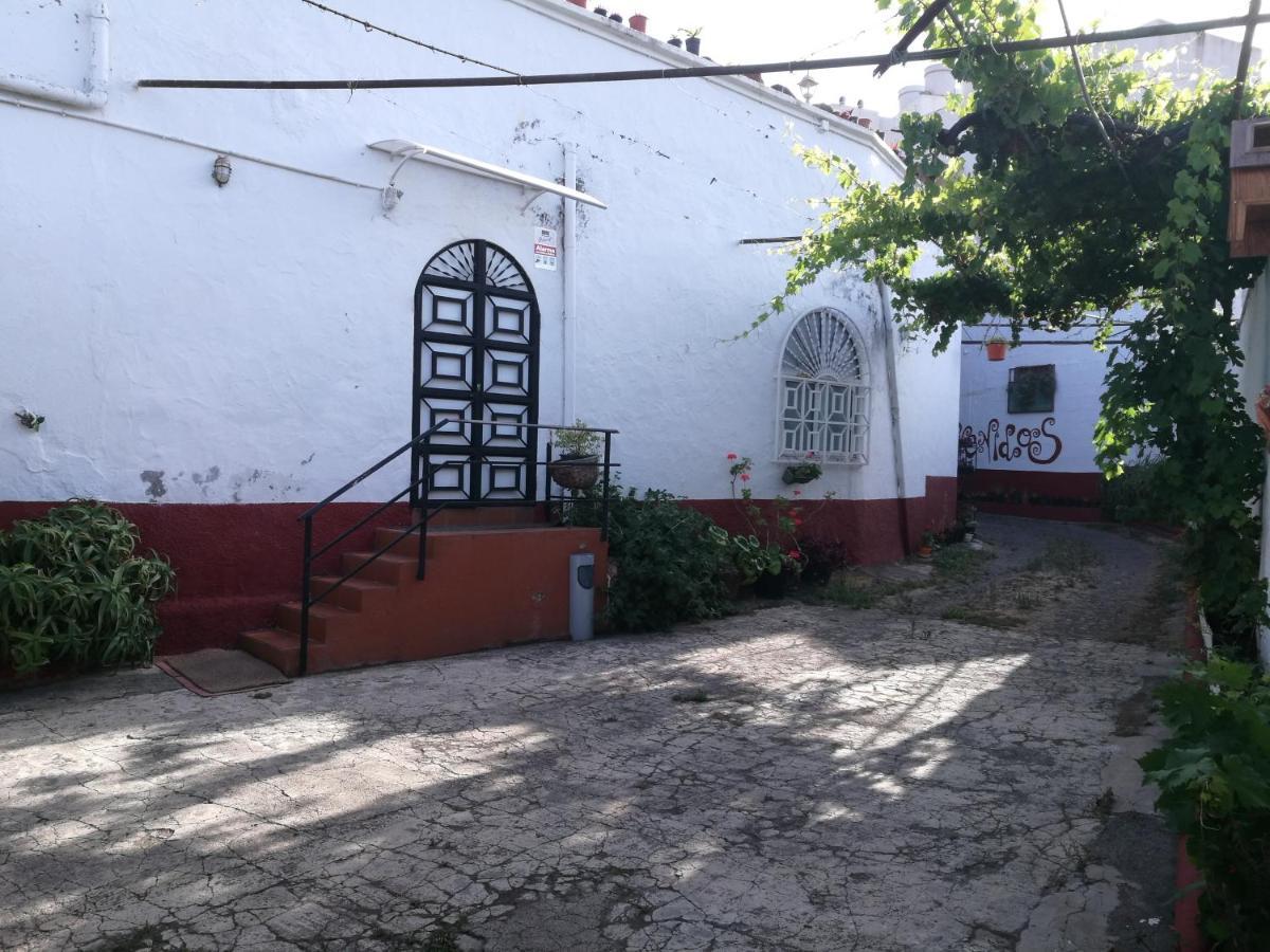 Residencia Los Conejos - Bike & Motorbike Las Palmas Buitenkant foto